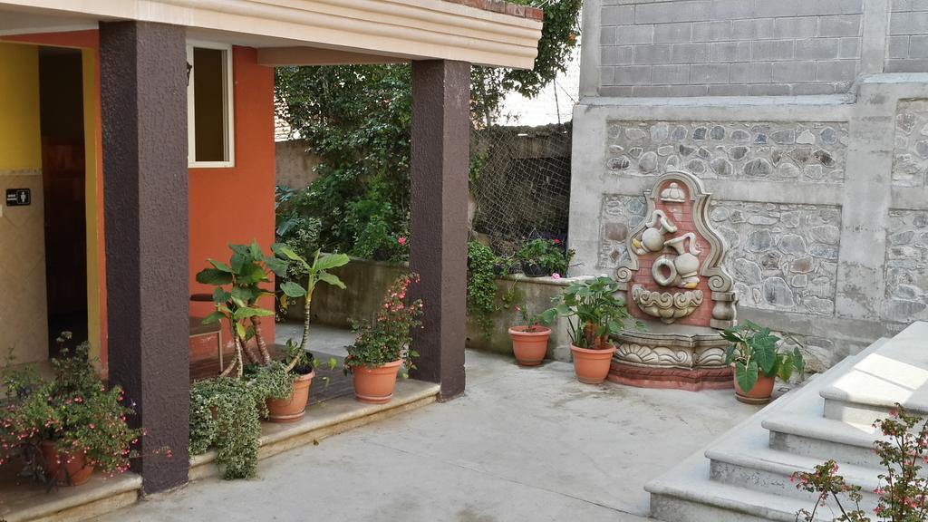 Hotel Los Cofrades Solola Exterior photo